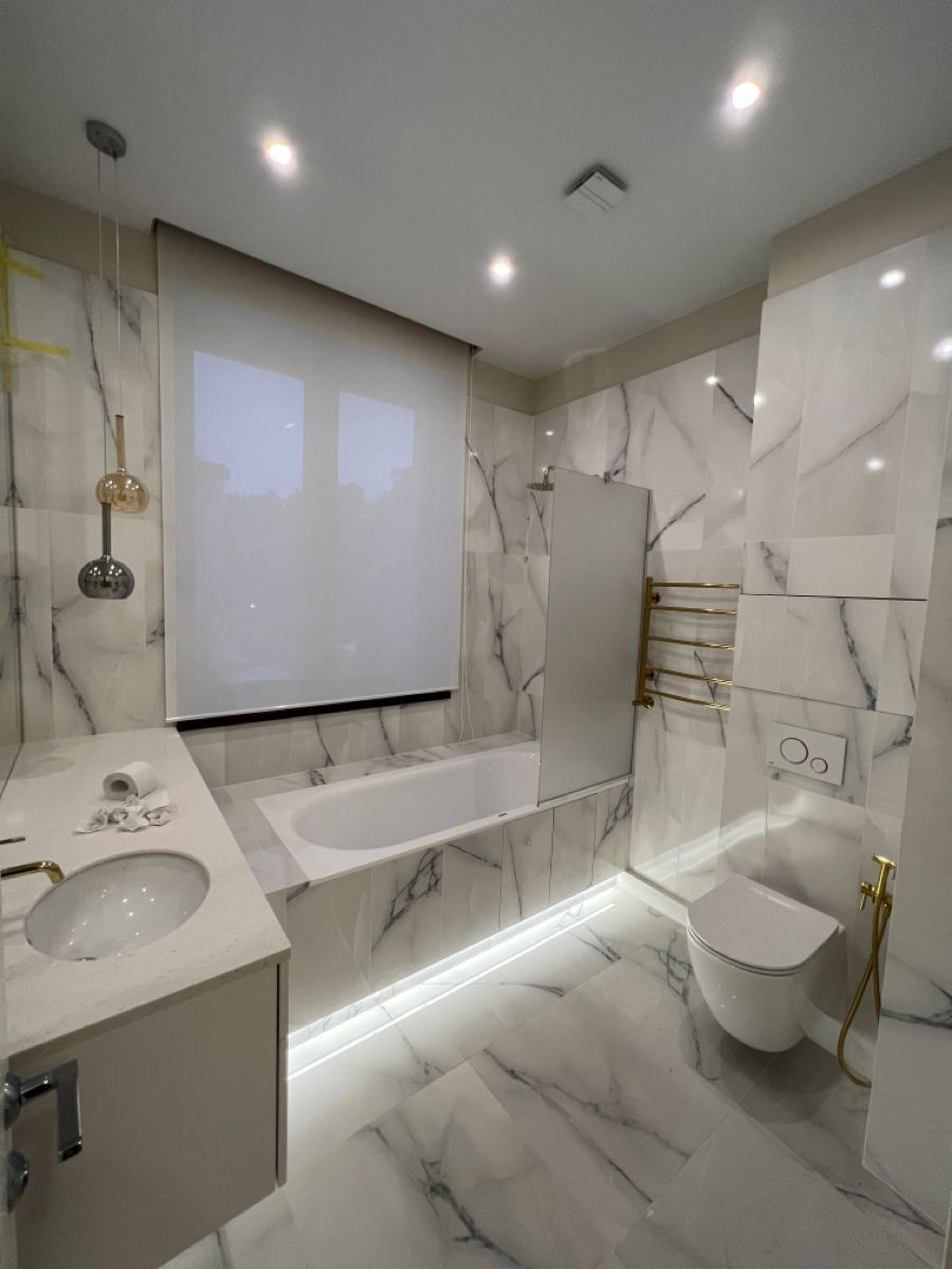 بلاط حمّامات ومطابخ